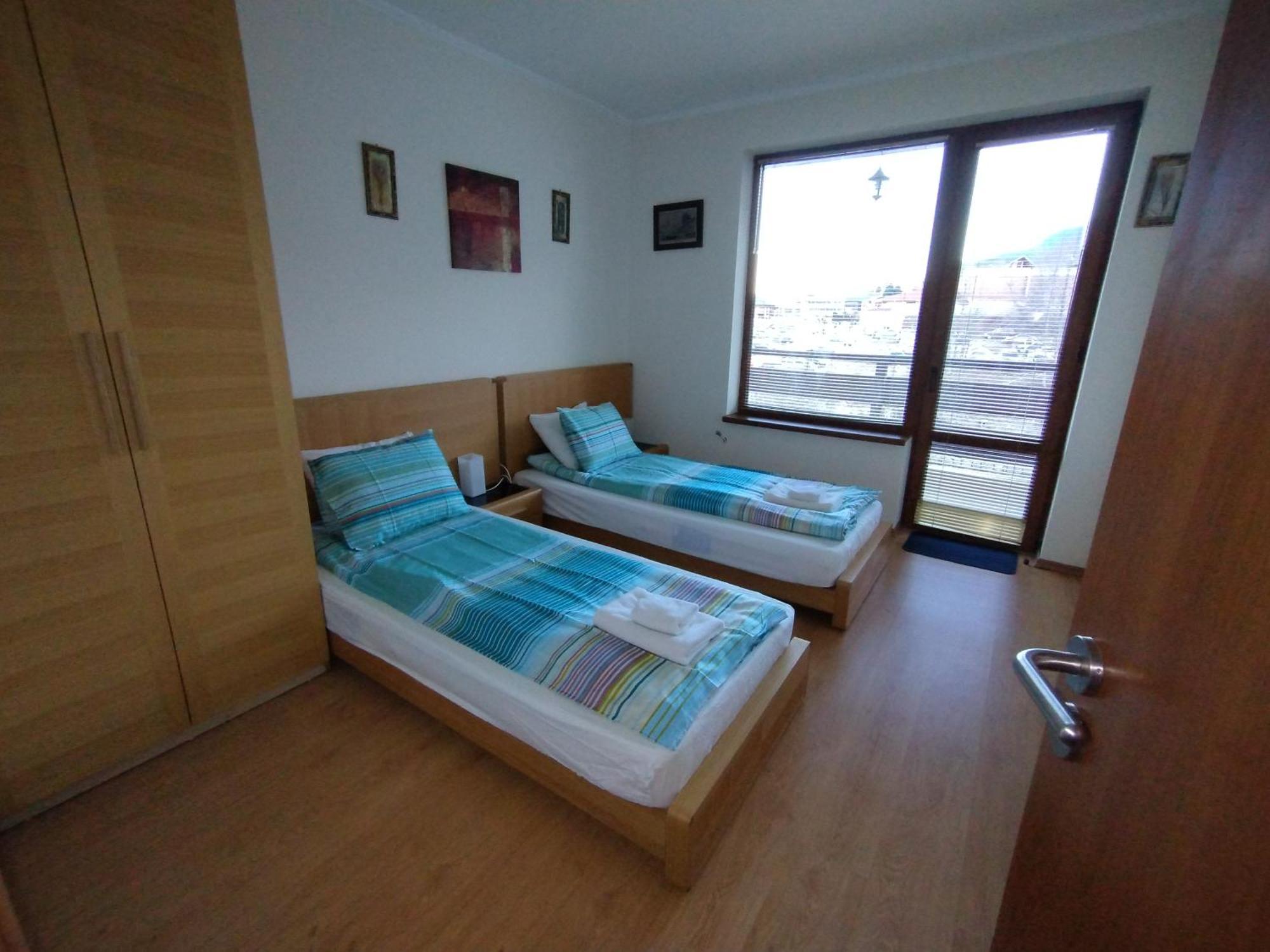 Cedar Lodge 4 Self-Catered Apartment Банско Экстерьер фото