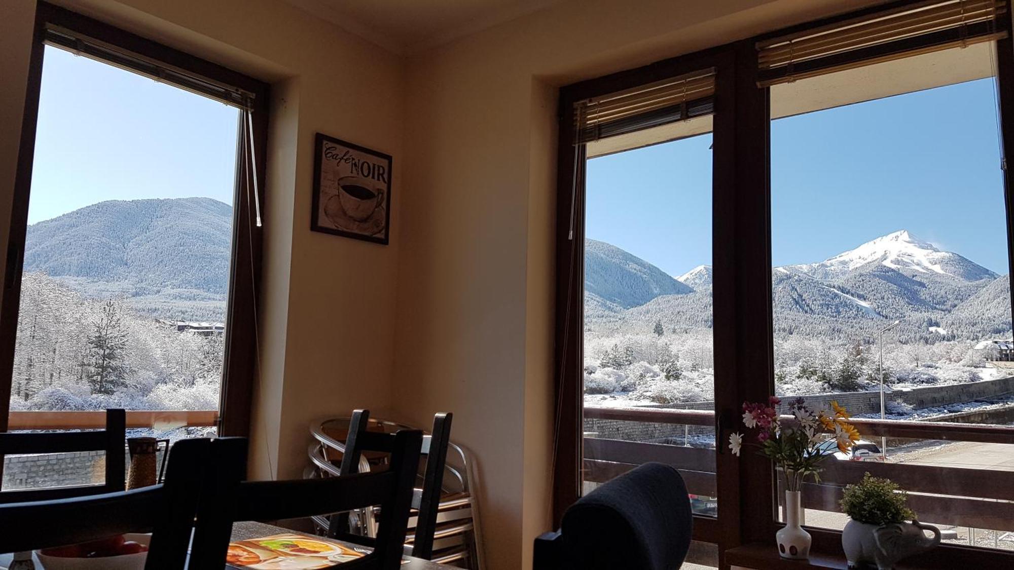 Cedar Lodge 4 Self-Catered Apartment Банско Экстерьер фото